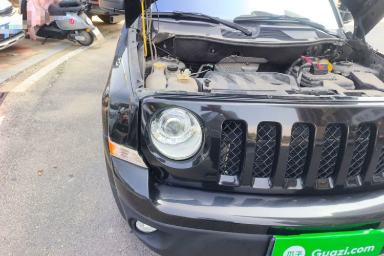 Used Jeep Patriot 2015 2.0L Sport Edition Right Front Headlight