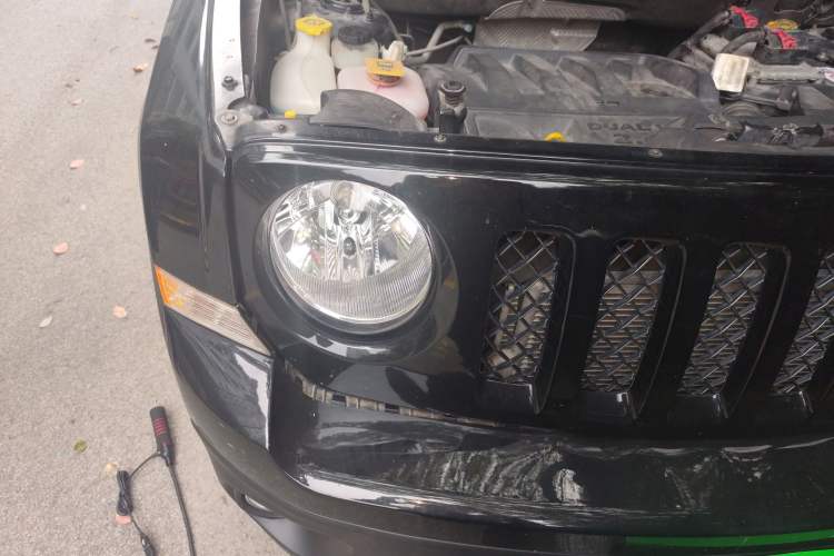 Used Jeep Patriot 2015 2.4L Sport Edition Right Front Headlight