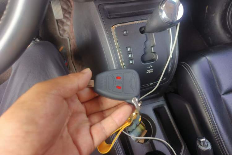Used Jeep Patriot 2015 2.0L Sport Edition Vehicle Key