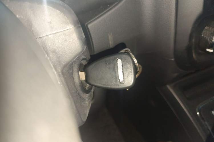 Used Jeep Patriot 2015 2.4L Sport Edition Vehicle Key