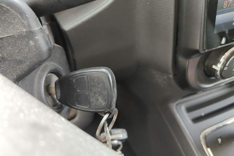 Used Jeep Patriot 2015 2.0L Sport Edition Vehicle Key