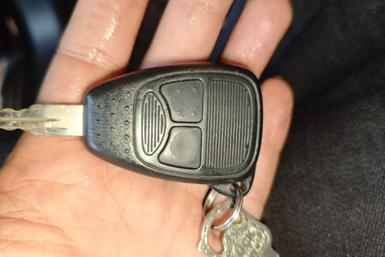 Used Jeep Patriot 2015 2.4L Sport Edition Vehicle Key