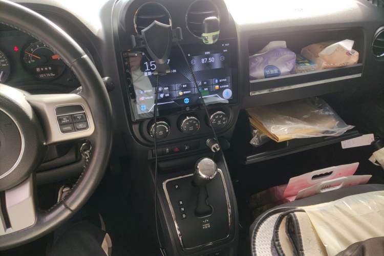 Used Jeep Patriot 2015 2.4L Sport Edition Audio And AC Panel
