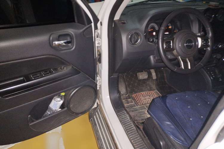 Used Jeep Patriot 2015 2.0L Sport Edition Driver Seat