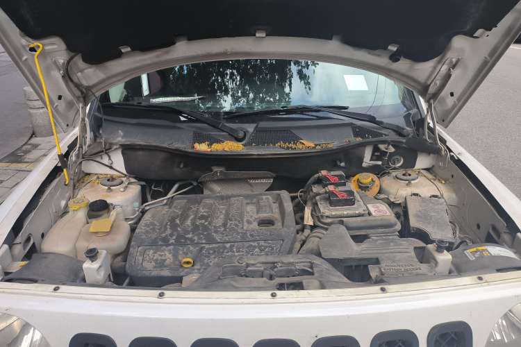 Used Jeep Patriot 2015 2.4L Sport Edition Engine Bay