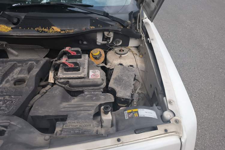 Used Jeep Patriot 2015 2.4L Sport Edition Engine Bay Left