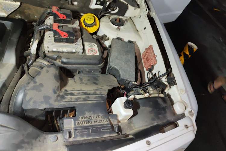 Used Jeep Patriot 2015 2.0L Sport Edition Engine Bay Left