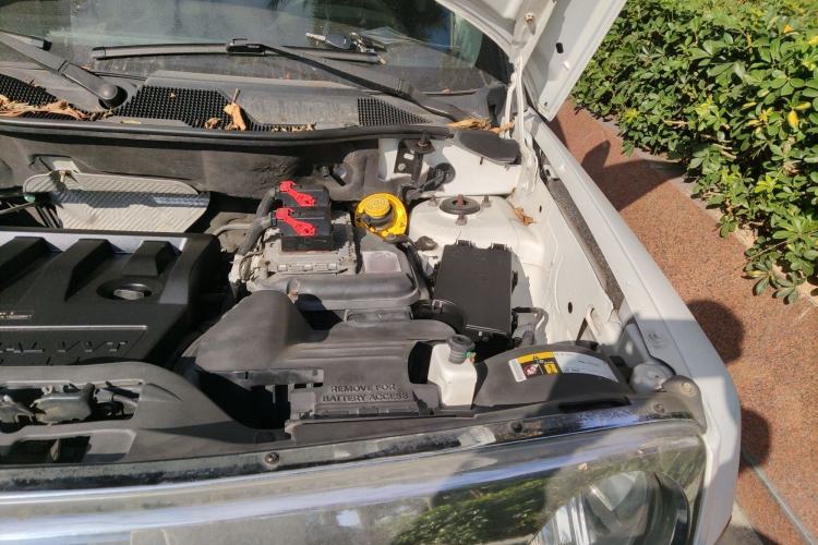 Used Jeep Patriot 2015 2.4L Sport Edition Engine Bay Left