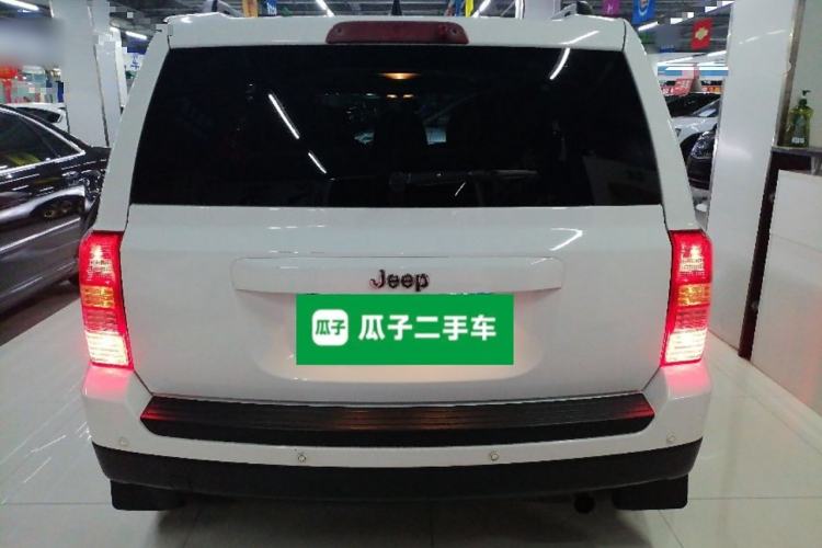 Used Jeep Patriot 2015 2.0L Sport Edition Exterior 4