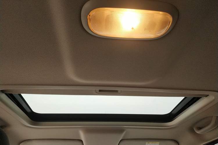 Used Jeep Patriot 2015 2.0L Sport Edition Headliner