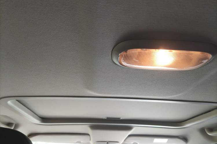 Used Jeep Patriot 2015 2.4L Sport Edition Headliner