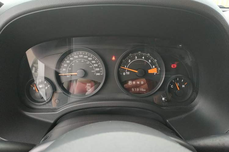 Used Jeep Patriot 2015 2.0L Sport Edition Instrument Cluster
