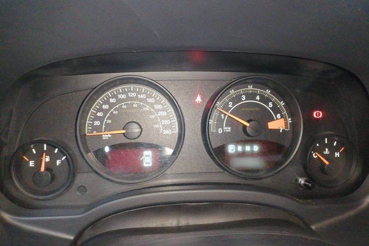Used Jeep Patriot 2015 2.0L Sport Edition Instrument Cluster