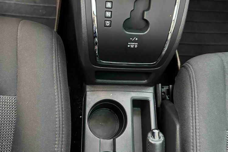Used Jeep Patriot 2015 2.4L Sport Edition Interior 11