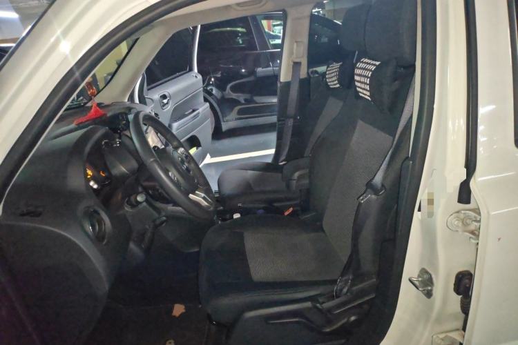 Used Jeep Patriot 2015 2.0L Sport Edition Left Front Seat