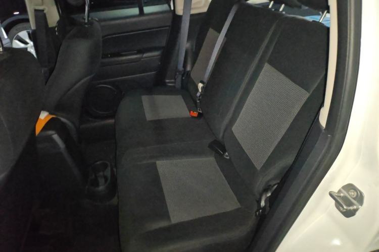 Used Jeep Patriot 2015 2.0L Sport Edition Left Rear Seat