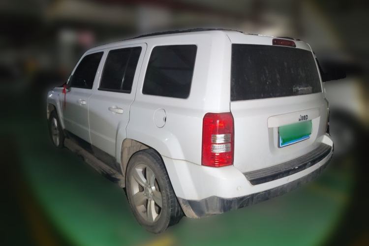 Used Jeep Patriot 2015 2.0L Sport Edition Rear Left 45 Deg