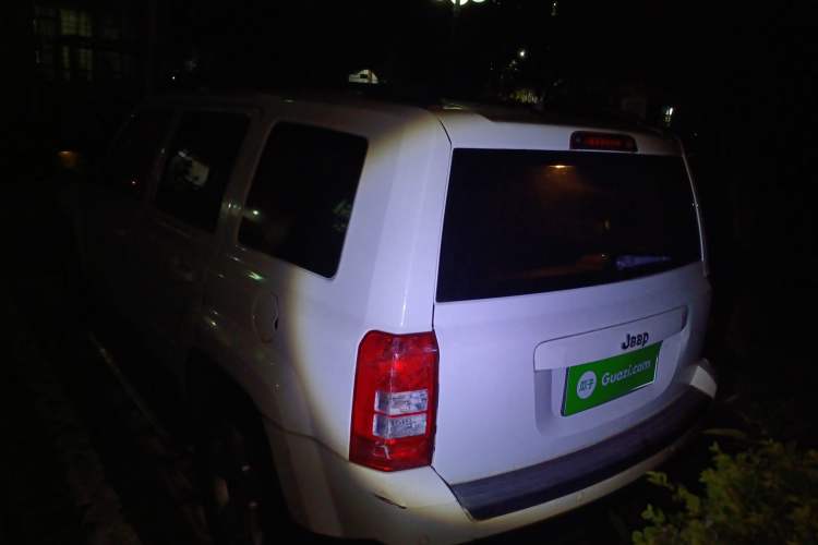 Used Jeep Patriot 2015 2.0L Sport Edition Rear Left 45 Deg