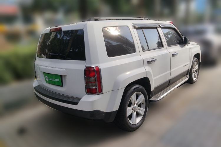 Used Jeep Patriot 2015 2.4L Sport Edition Rear Right 45 Deg