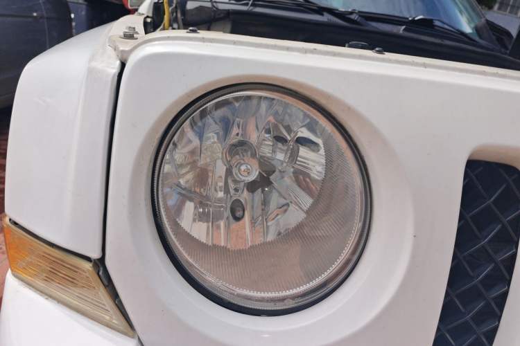 Used Jeep Patriot 2015 2.0L Sport Edition Right Front Headlight