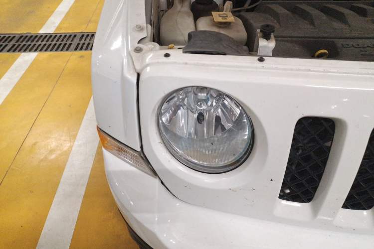 Used Jeep Patriot 2015 2.0L Sport Edition Right Front Headlight