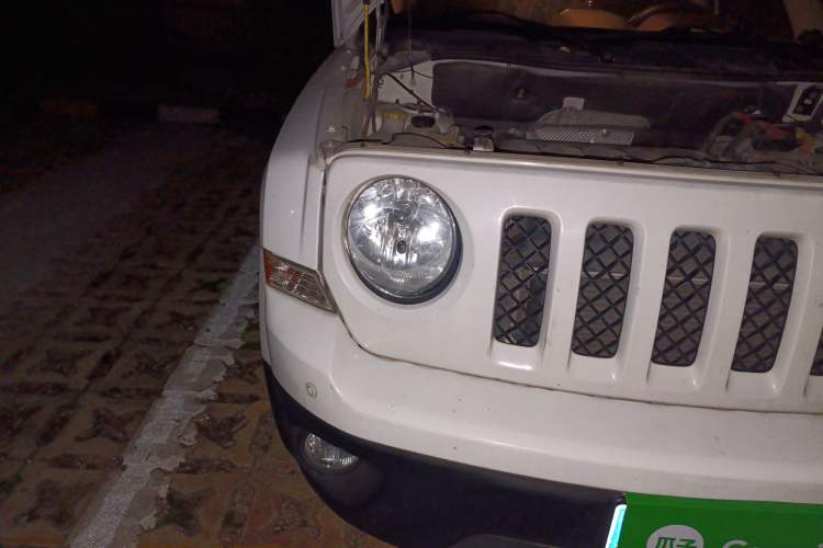 Used Jeep Patriot 2015 2.0L Sport Edition Right Front Headlight