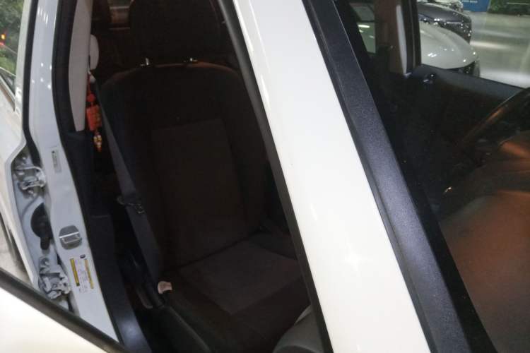 Used Jeep Patriot 2015 2.4L Sport Edition Right Front Seat