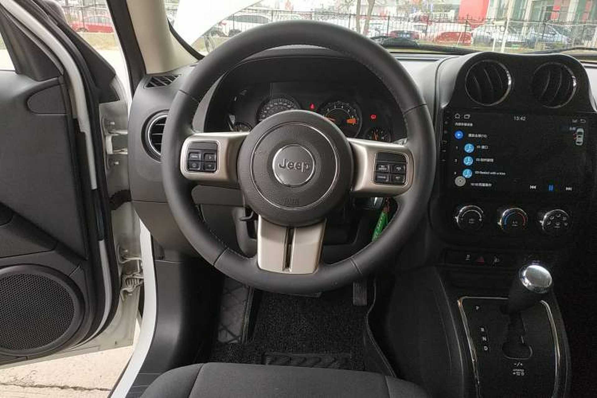 Used Jeep Patriot 2015 2.0L Sport Edition Steering Wheel