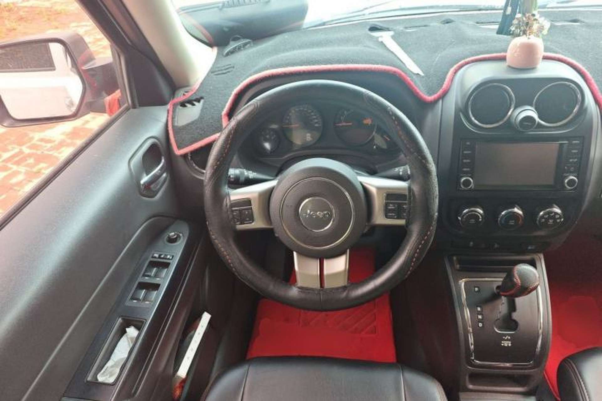Used Jeep Patriot 2015 2.0L Sport Edition Steering Wheel