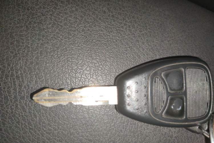 Used Jeep Patriot 2015 2.0L Sport Edition Vehicle Key