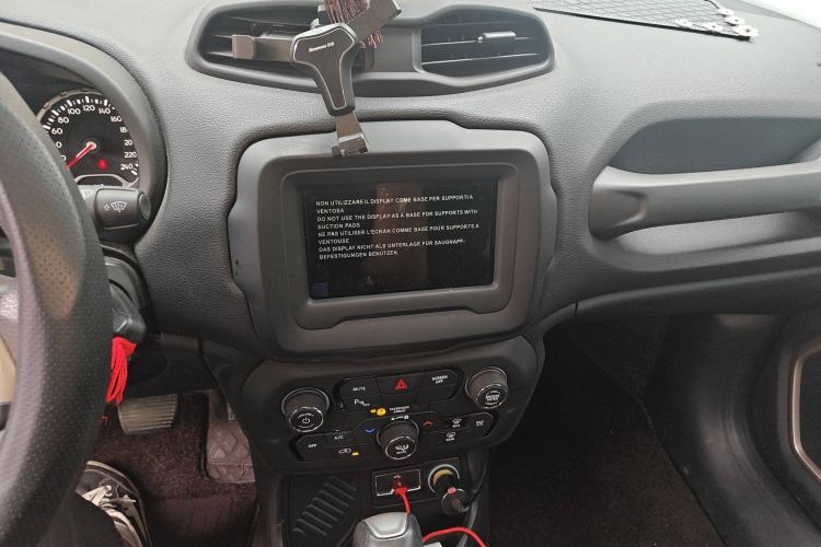 Used Jeep Renegade 2018 Connected Large Screen Version 180T Automatic High-Energy Edition Audio And AC Panel