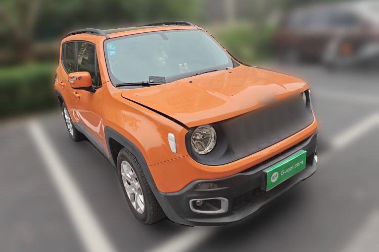 Used Jeep Renegade 2018 Connected Large Screen Version 180T Automatic High-Energy Edition Exterior 2