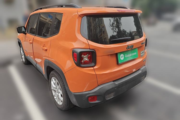 Used Jeep Renegade 2018 Connected Large Screen Version 180T Automatic High-Energy Edition Exterior 3