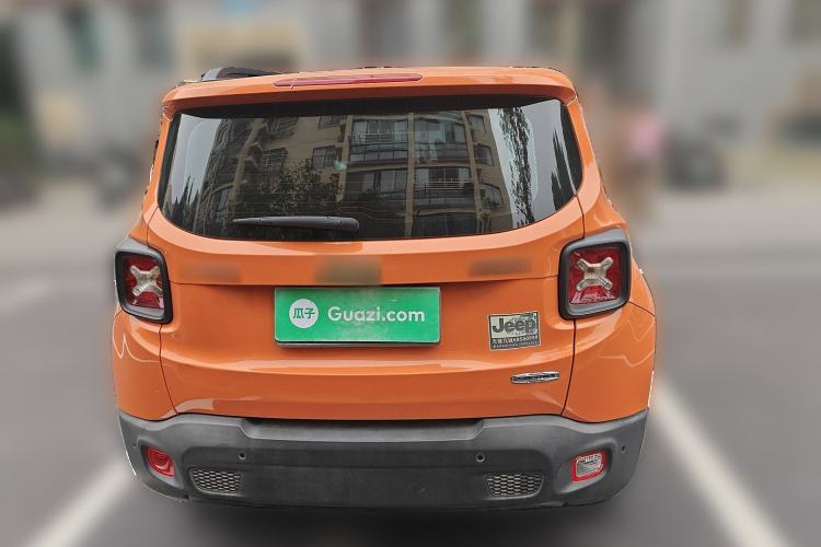 Used Jeep Renegade 2018 Connected Large Screen Version 180T Automatic High-Energy Edition Exterior 4
