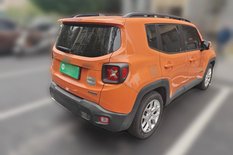 Used Jeep Renegade 2018 Connected Large Screen Version 180T Automatic High-Energy Edition Exterior 5