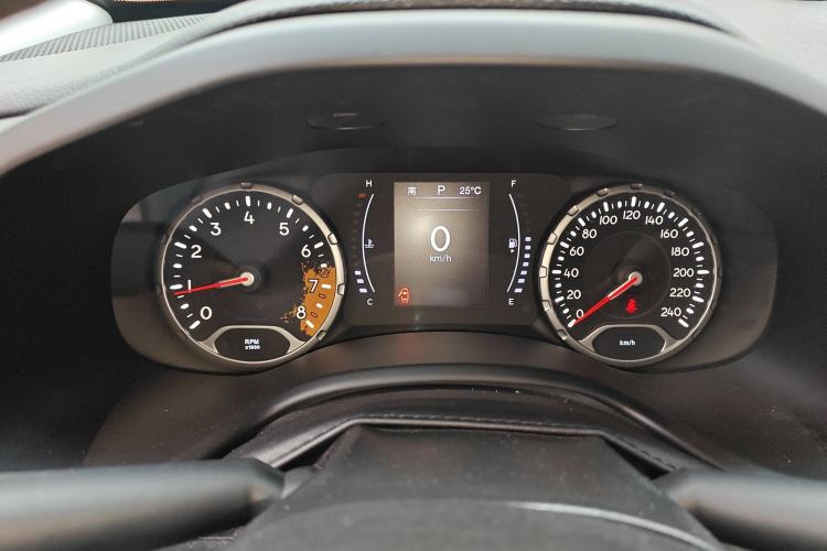 Used Jeep Renegade 2018 Connected Large Screen Version 180T Automatic High-Energy Edition Instrument Cluster