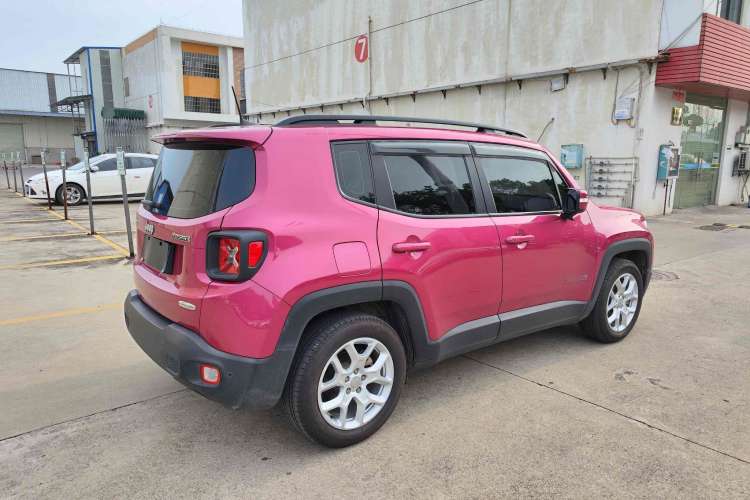 Used Jeep Renegade 2017 180T Automatic High-Energy Version Exterior 3