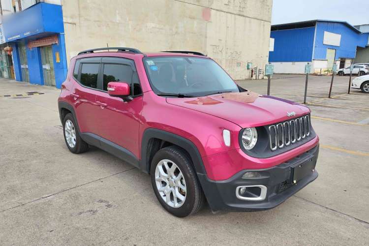 Used Jeep Renegade 2017 180T Automatic High-Energy Version Exterior 4