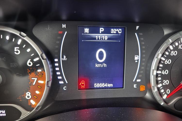 Used Jeep Renegade 2017 180T Automatic High-Energy Version Interior 5