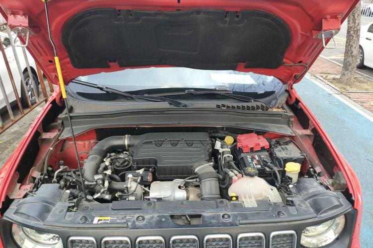 Used Jeep Renegade 2019 220T Automatic Leading Edition Engine Bay