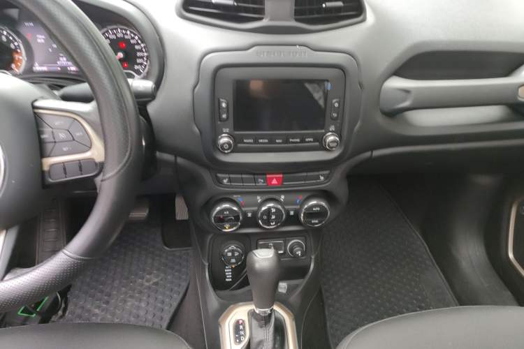 Used Jeep Renegade 2016 2.0L Automatic Four-Wheel Drive 75th Anniversary Tribute Edition Audio And AC Panel
