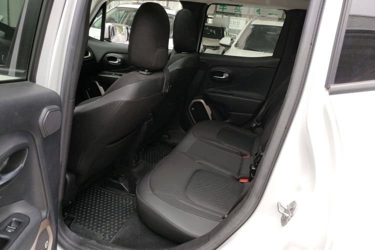 Used Jeep Renegade 2016 2.0L Automatic Four-Wheel Drive 75th Anniversary Tribute Edition Left Rear Seat