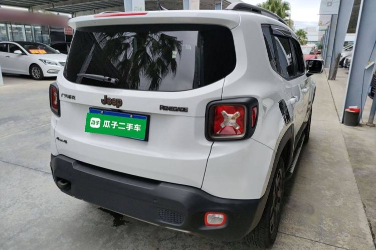 Used Jeep Renegade 2016 2.0L Automatic Four-Wheel Drive 75th Anniversary Tribute Edition Rear Right 45 Deg