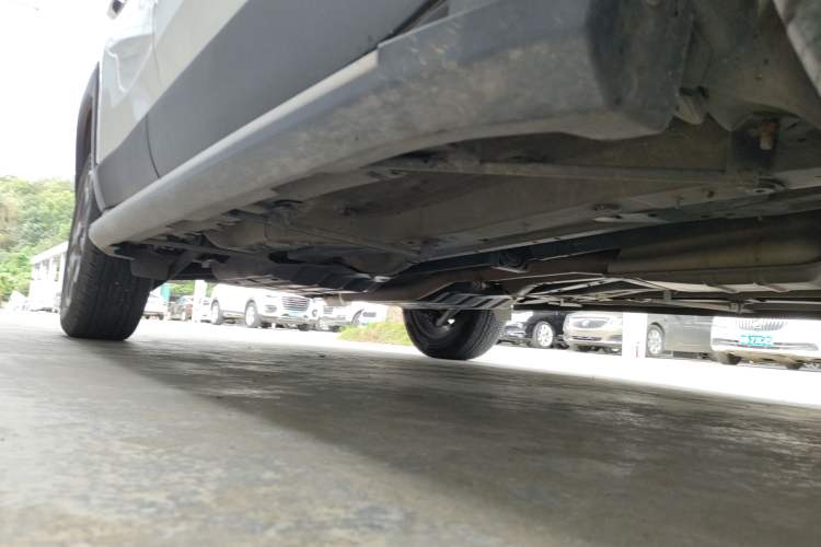 Used Jeep Renegade 2016 2.0L Automatic Four-Wheel Drive 75th Anniversary Tribute Edition Right Side Sill