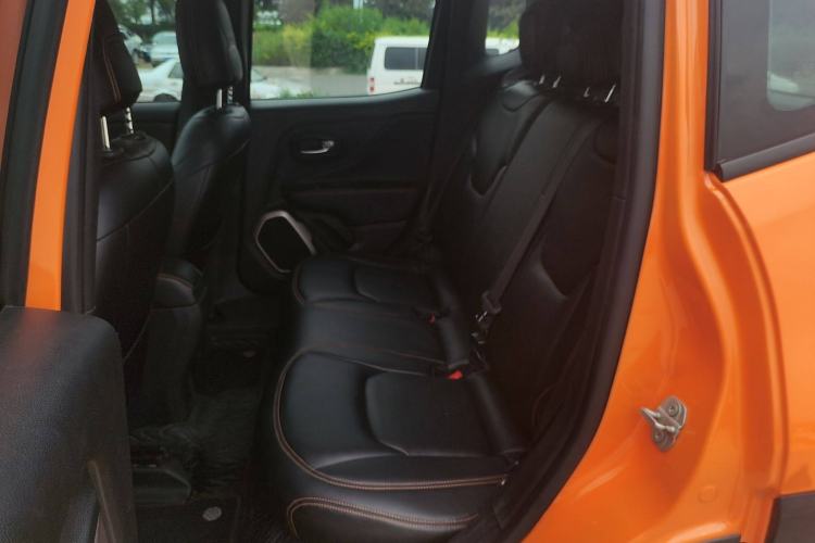Used Jeep Renegade 2018 Connected Large Screen Version 180T Automatic Jingneng Version Interior 1