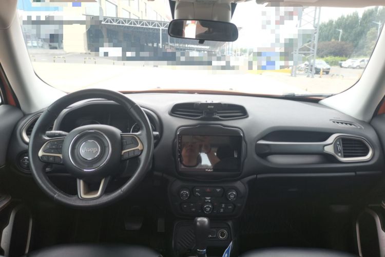 Used Jeep Renegade 2018 Connected Large Screen Version 180T Automatic Jingneng Version Interior 3