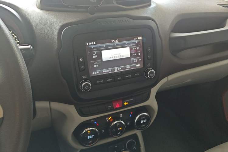 Used Jeep Renegade 2016 1.4T Automatic Jingneng Version+ Audio And AC Panel