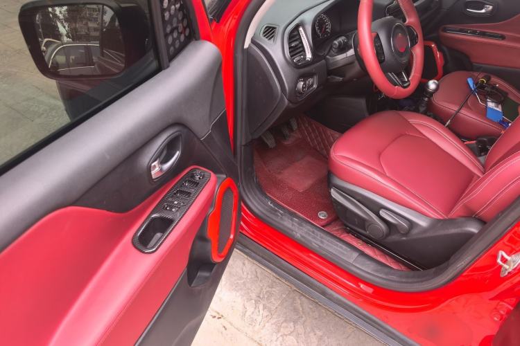 Used Jeep Renegade 2016 1.4T Manual Kinetic Edition Driver Seat