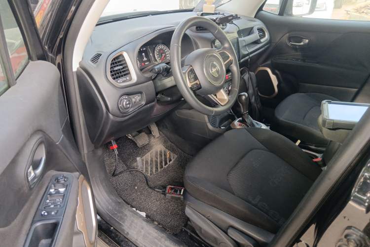 Used Jeep Renegade 2016 1.4T Automatic Jingneng Edition Driver Seat