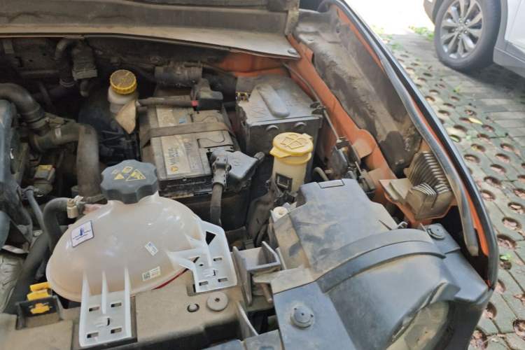 Used Jeep Renegade 2016 1.4T Automatic Jingneng Edition Engine Bay Left
